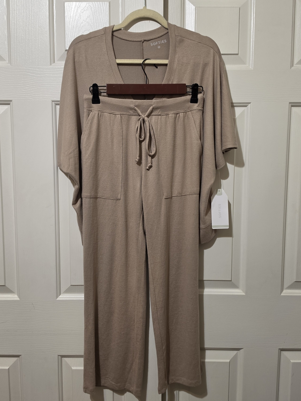Softies Dream Jersey Relaxed V-Neck with Capri Lounge Set Sz XS Coco Loungewear